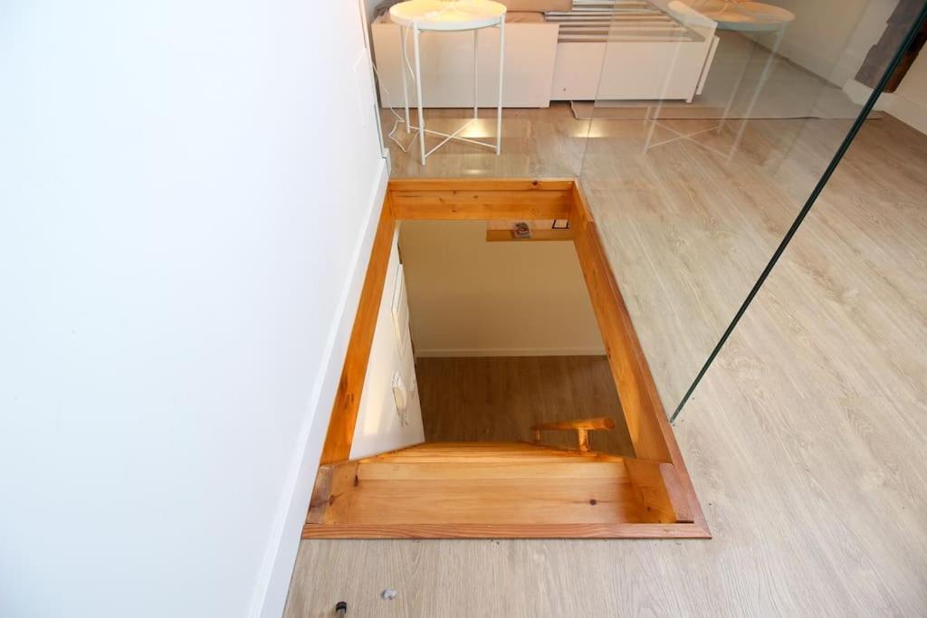 דירות סנטנדר Designer Duplex In The Center מראה חיצוני תמונה
